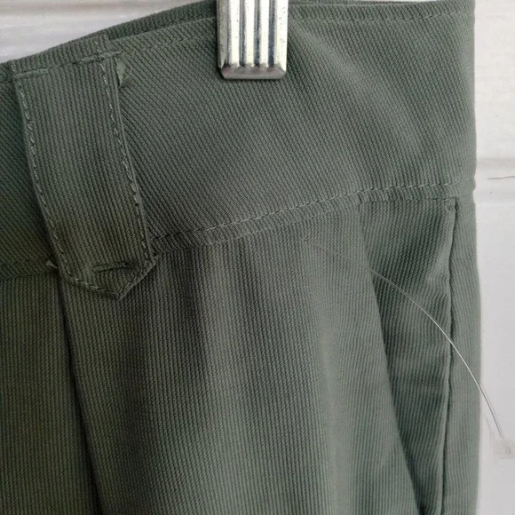 Paige Women's Becca High Waisted Laurel Green Pants Tapered Pockets Size 6 - Picture 6 of 16